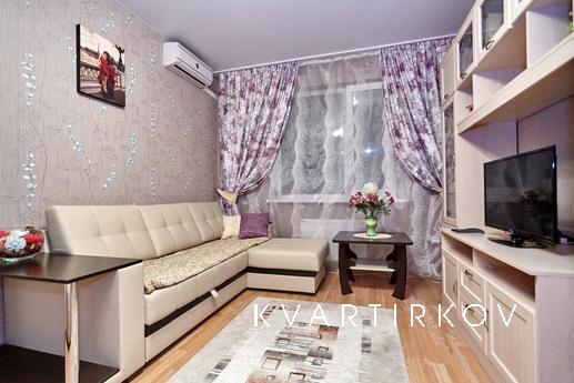 Однокомнатная квартира посуточно , по адресу: ул. Соколова, 