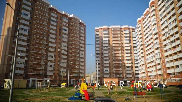 Затишна і чиста квартира, Краснодар - квартира подобово