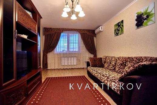 Двокімнатна квартира класу «Люкс» подобово, за адресою: вул.