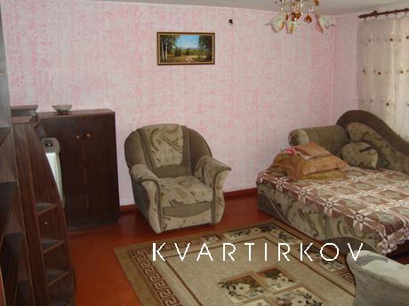 Offered for rent one bedroom apartment in the city of Kislov