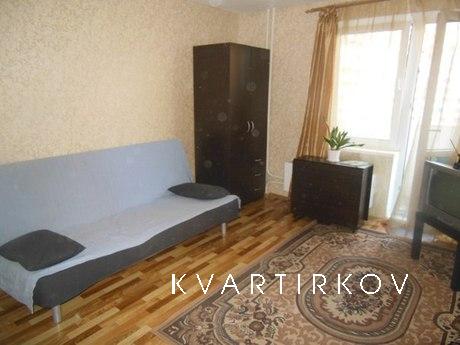 Цена от 1000-1500 , зависит от сезона и прожитых дней
Восточ