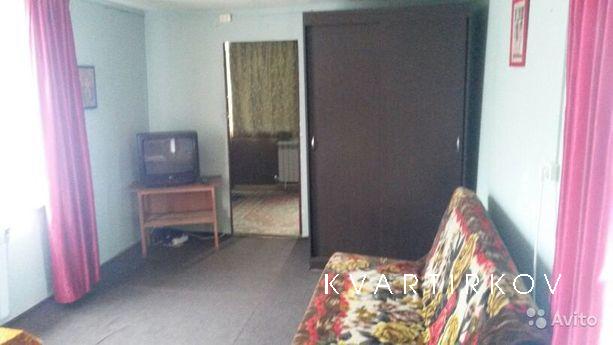 Цена за сутки от 1000 до 1200 
Сдается комфортная и чистая к