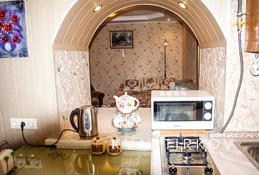 Предлагаю (без посредников) уютную, очень чистую, не прокуре