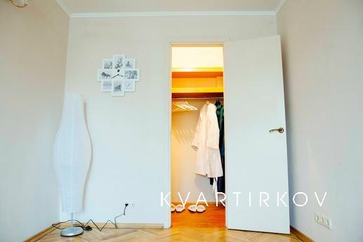 Милая уютная квартира в утонченном стиле, Москва - квартира посуточно