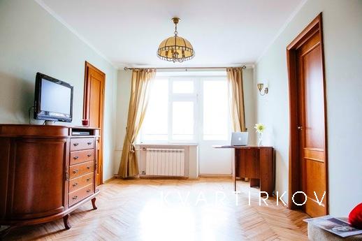 Милая уютная квартира в утонченном стиле, Москва - квартира посуточно