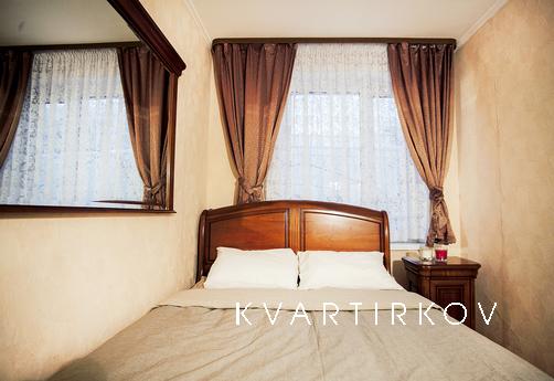 Русская классика, Арбат, Кремль -отдельные спальня, гостиная