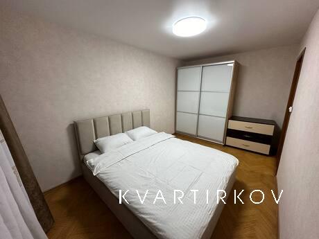 Світло 24/7 без відключень!!!
Здам  2 кімнатну квартиру подо