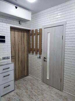 Квартира-студія в центрі міста, подобово, Вышгород - квартира посуточно