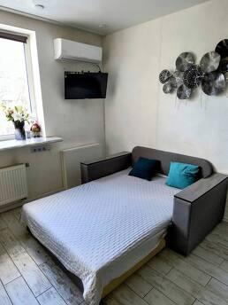 Квартира-студія в центрі міста, подобово, Вышгород - квартира посуточно