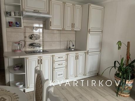 Квартира , Центер міста, є все для проживання ,є можливість 