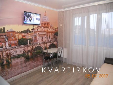 ПОСУТОЧНО  и на часы  СТУДИЯ в новом доме  бизнес-класса на 