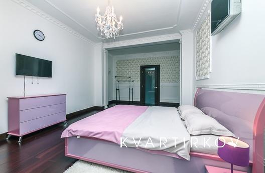 VIP APARTMENT, 3 BEDROOMS + STUDIO, Kyiv - apartment by the day