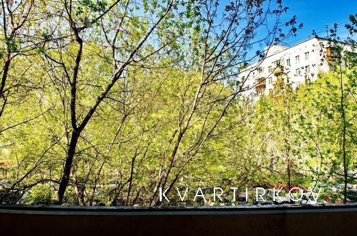 Посуточно Красная пресня 12, Москва - квартира посуточно
