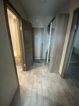 Нова квартира біля метро Харківська, Киев - квартира посуточно