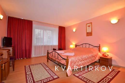 Сдаются роскошные 2-х комнатные апартаменты по адресу: Малый