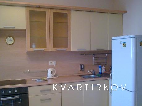 1 комнатная квартира посуточно, Тюмень - квартира посуточно