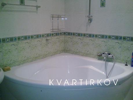 1 комнатная квартира посуточно, Тюмень - квартира посуточно