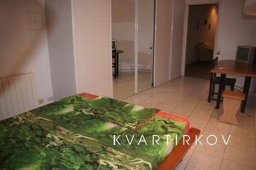 4-х-комнатная квартира на сутки, Волгоград - квартира посуточно