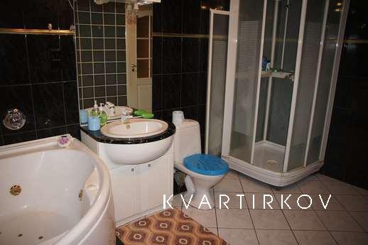 4-х-комнатная квартира на сутки, Волгоград - квартира посуточно