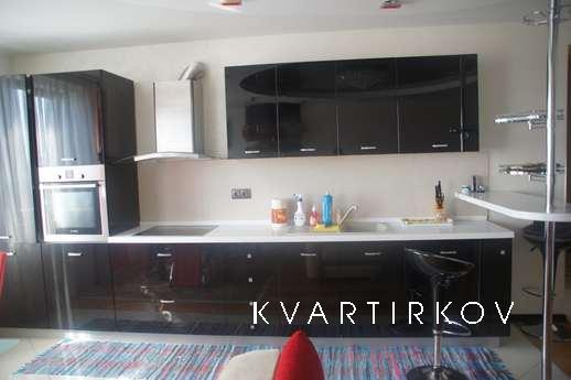 4-х комнатная квартира на сутки, Волгоград - квартира посуточно