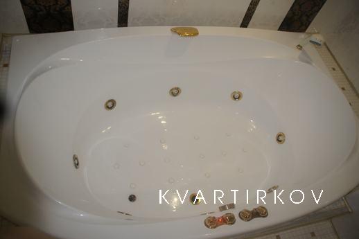 4-х комнатная квартира на сутки, Волгоград - квартира посуточно