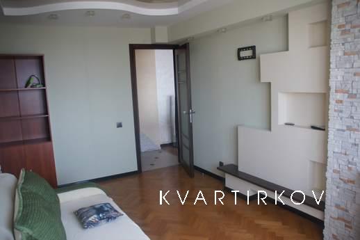 4-х комнатная квартира на сутки, Волгоград - квартира посуточно