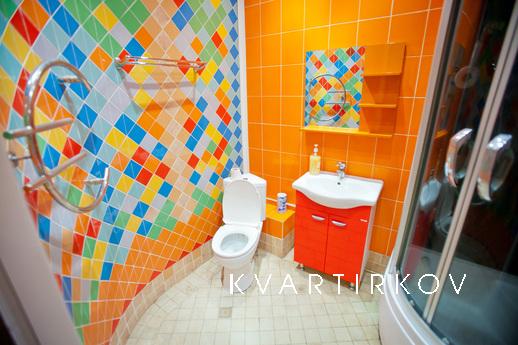 The studio has a separate bedroom, Смоленськ - квартира подобово