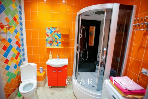 The studio has a separate bedroom, Смоленськ - квартира подобово