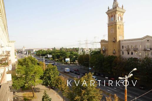 VIP 2ком апартаменты возле Макдональдса, Запорожье - квартира посуточно