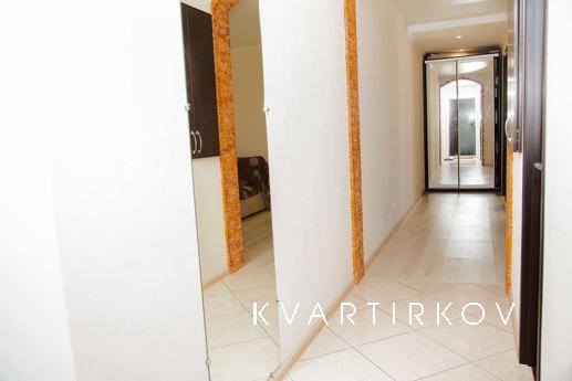 Отличный 2ком Люкс на ул.Гагарина, Запорожье - квартира посуточно