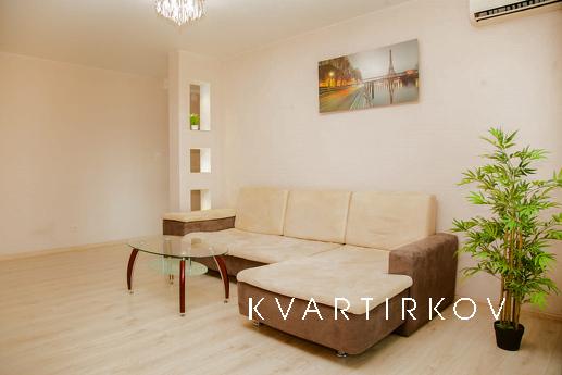 Отличный 2ком Люкс на ул.Гагарина, Запорожье - квартира посуточно