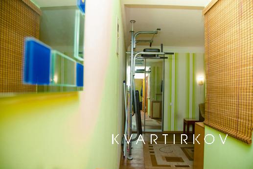 1ком Полулюкс на ул.Нез.Украины 65б, Запорожье - квартира посуточно