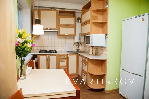 1ком Полулюкс на ул.Нез.Украины 65б, Запорожье - квартира посуточно