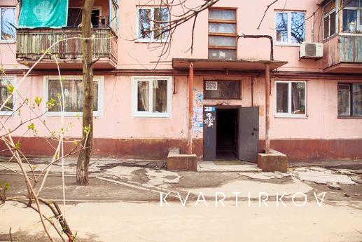 1ком Полулюкс на ул.Нез.Украины 65б, Запорожье - квартира посуточно