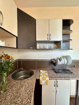 2ком. Полулюкс на проспекте Соборный 212, Запоріжжя - квартира подобово