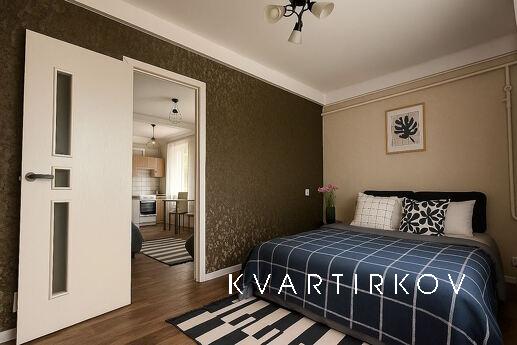 2-комнатный Полулюкс по ул.Победы 103, Запоріжжя - квартира подобово