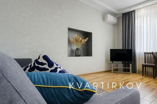 Стильный 2-ком. Люкс на Металлургов, Запорожье - квартира посуточно