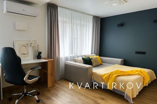 Люкс студия на Каменогорской,16, Запорожье - квартира посуточно