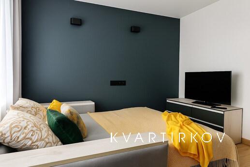 Люкс студия на Каменогорской,16, Запорожье - квартира посуточно