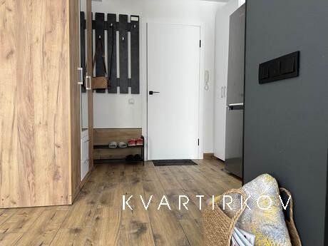 Люкс студия на Каменогорской,16, Запорожье - квартира посуточно