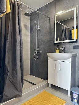 Люкс студия на Каменогорской,16, Запорожье - квартира посуточно