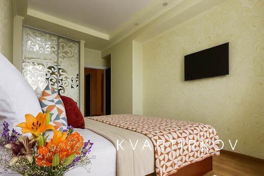 2ком. Люкс возле порта Запорож. площади, Запорожье - квартира посуточно