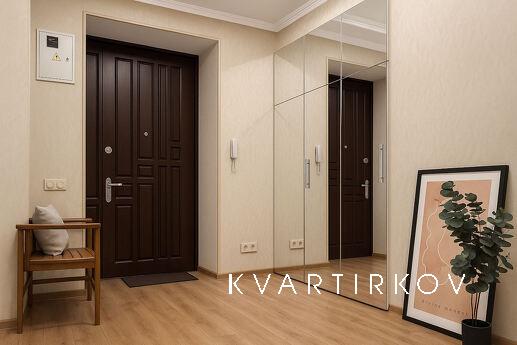 2ком. Люкс возле порта Запорож. площади, Запорожье - квартира посуточно