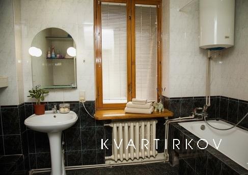 2х комнатный стандарт возле ТРЦ Аврора, Запорожье - квартира посуточно