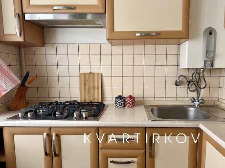 1ком Полулюкс на ул.Нез.Украины 65б, Запорожье - квартира посуточно