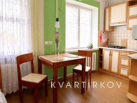 1ком Полулюкс на ул.Нез.Украины 65б, Запорожье - квартира посуточно
