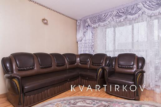 Стрелочников 9а, Екатеринбург - квартира посуточно