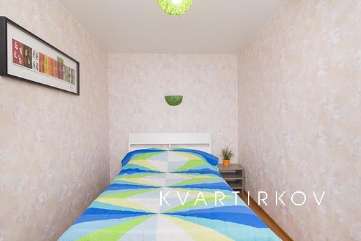 Челюскинцев 29, Екатеринбург - квартира посуточно