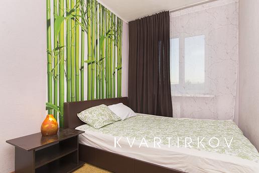 8 березня, Єкатеринбург - квартира подобово