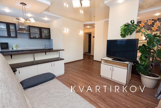 Луначарского 180, Екатеринбург - квартира посуточно